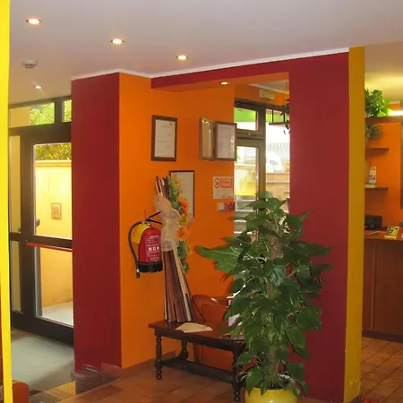 Giardino Hotel 2*